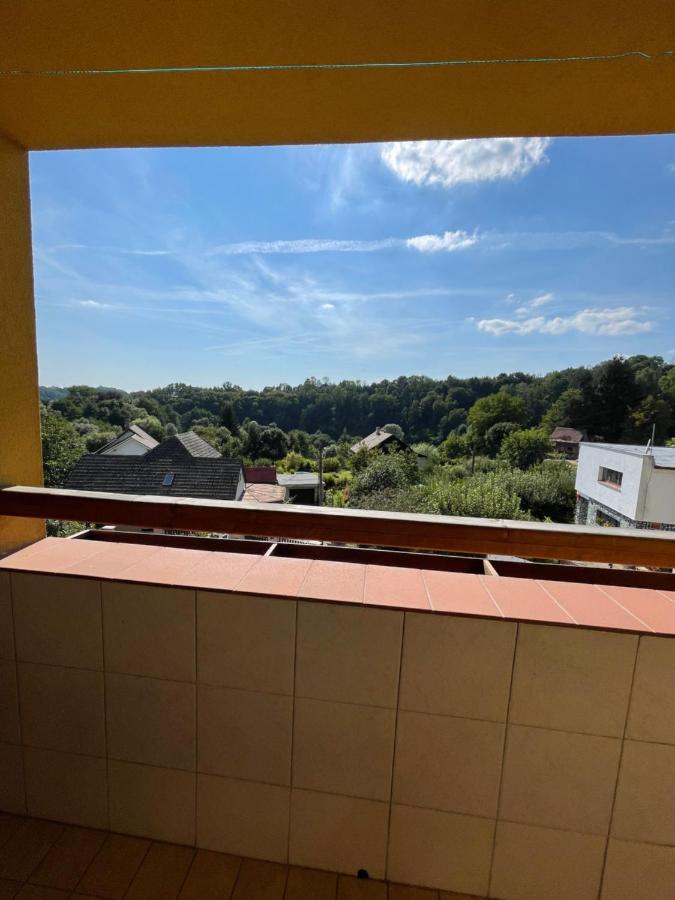 Maxovo Kralovstvi Apartment Rovensko pod Troskami Luaran gambar