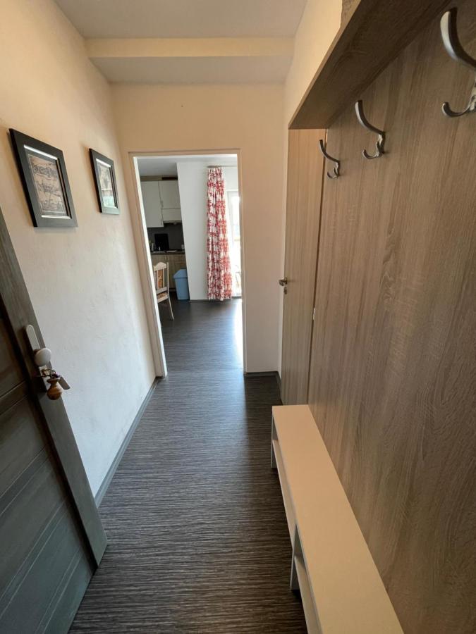 Maxovo Kralovstvi Apartment Rovensko pod Troskami Luaran gambar